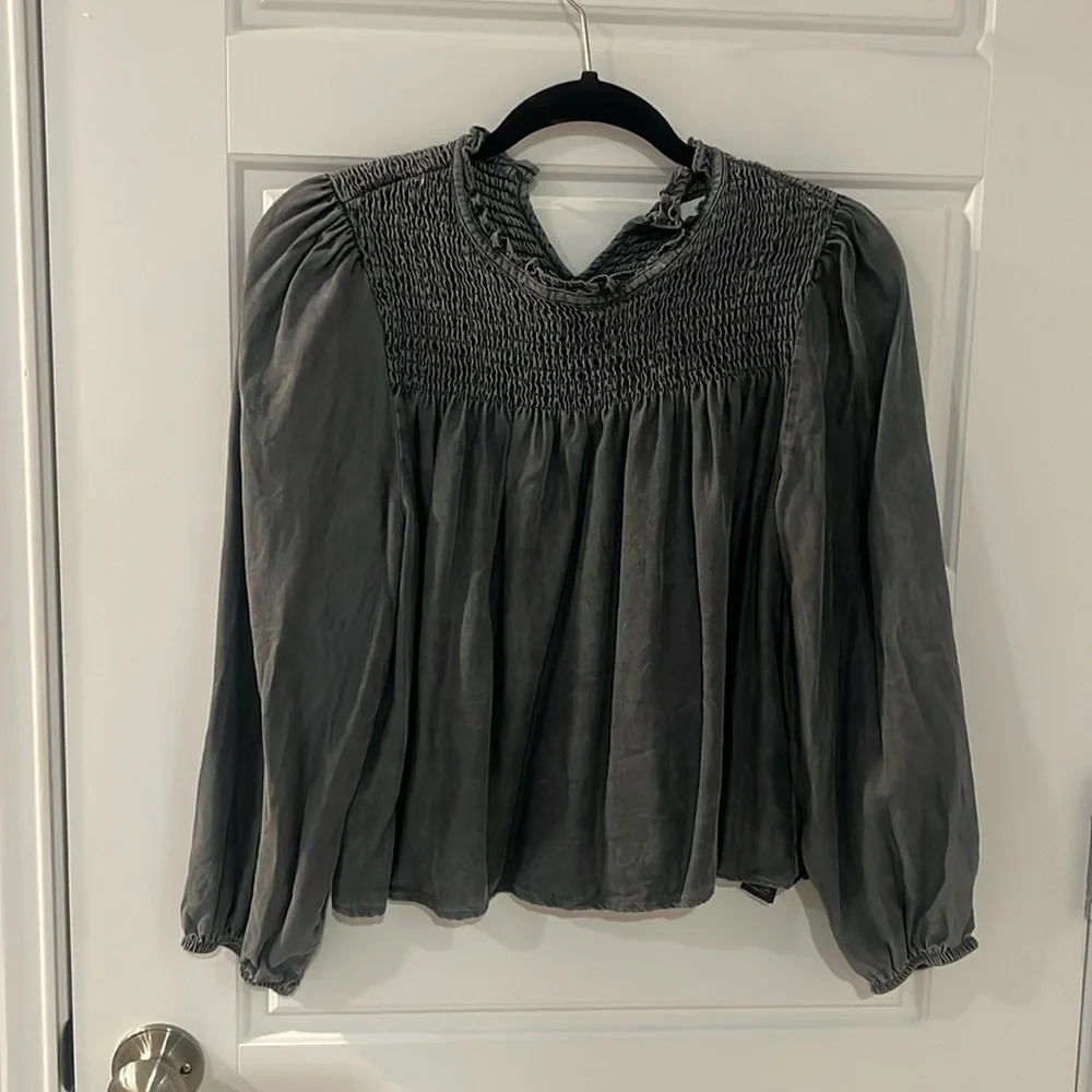 Zara Gray 3/4 Sleeve Flowy top​
